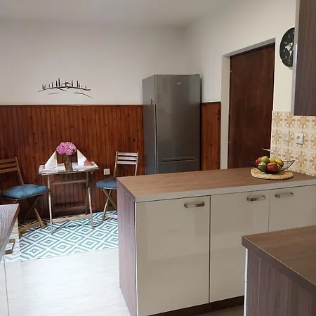 Gravitacija West Daire